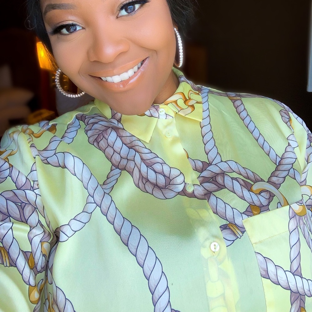Women’s Blouse
